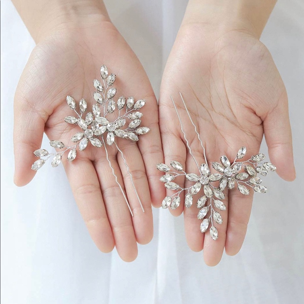 2 Hair pin accessories